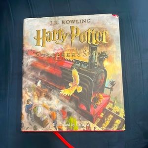 Harry Potter and the Sorcerer’s Stone ( illustrated version)